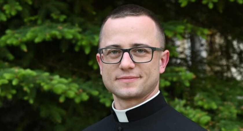 Na zdjęciu ks. Krzysztof Zając