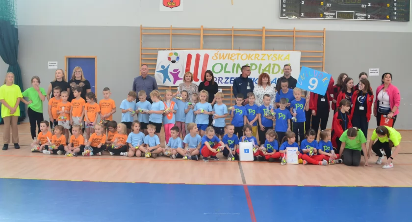 Zdjęcie. Uczestnicy III Świętokrzyskiej Olimpiady Przedszkolaka w Skarżysku-Kamiennej