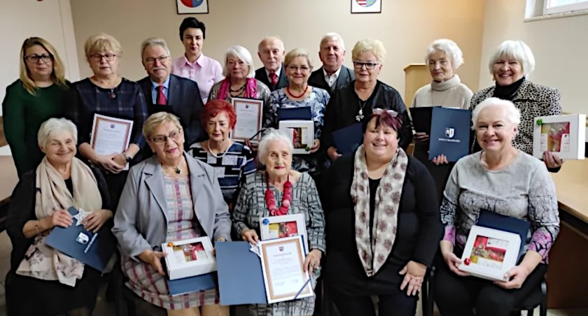 Informator Samorządowy Powiatu Skarżyskiego, Pożegnanie Seniorów Powiatu Skarżyskiego - zdjęcie, fotografia