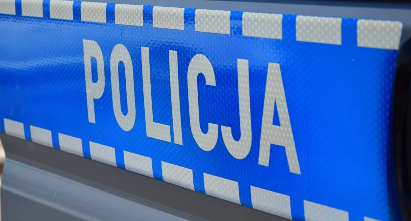 Mundurowi apelują jednocześnie do mieszkańców, aby zgłaszali wszelkie podejrzane sytuacje oraz bacznie obserwowali otoczenie
