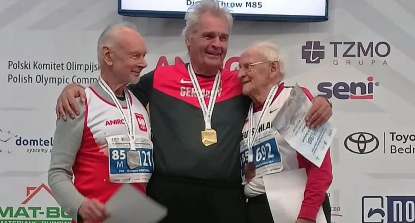Pierwszy z lewej Grzegorz Mirkowski 