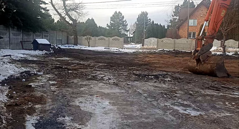 Zimą plac był przygotowany do budowy, która miała się zakończyć w maju, niestety do tej pory jest pusty plac 