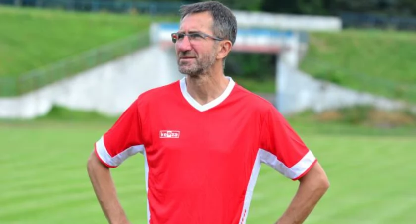 Rezerwy Granatu w B klasie  poprowadził Piotr Dejworek 