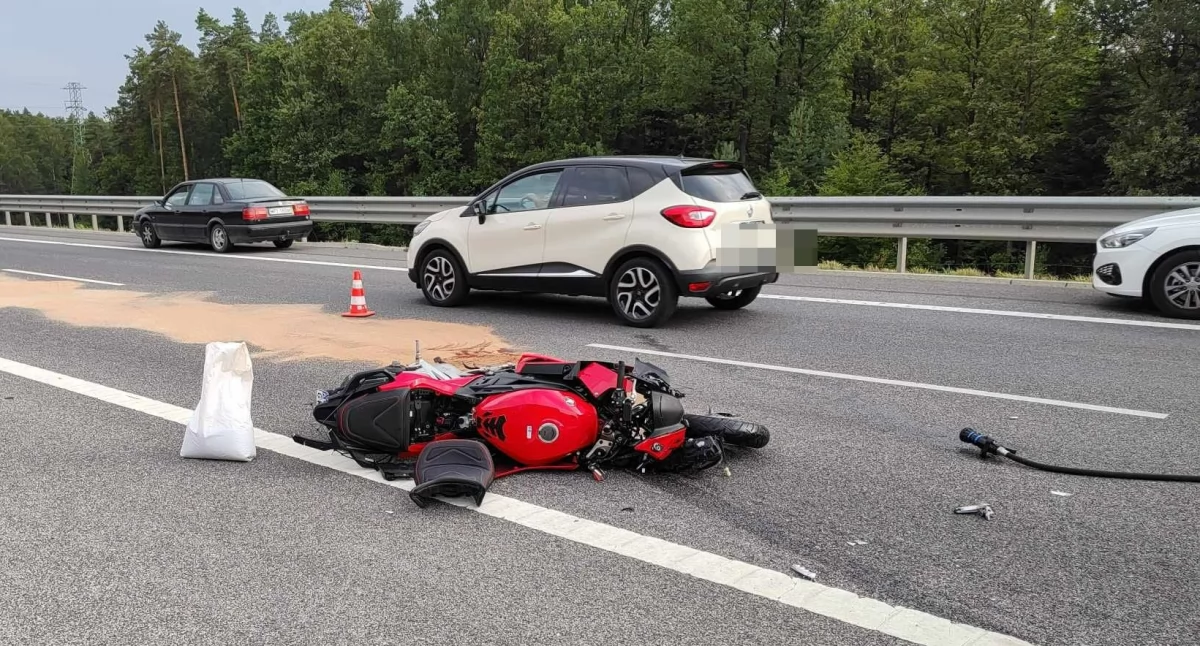 Wypadki , Wypadek motocyklisty Skarżysku Kamiennej latek trafił szpitala - zdjęcie, fotografia