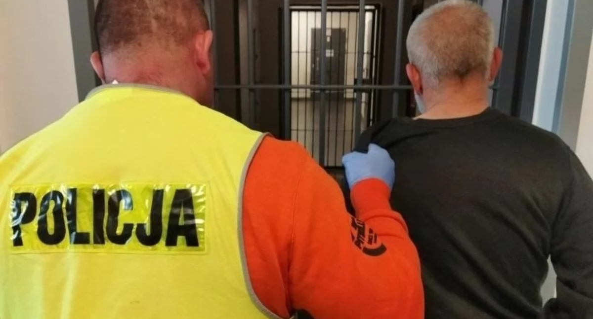 Kronika policyjna , latek zaatakował policjanta rozbitą butelką Trafił kraty - zdjęcie, fotografia