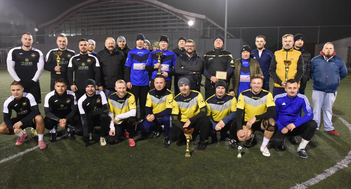 Piłka nożna, ZEORK triumfuje Turnieju Niepodległości Piłce Nożnej! - zdjęcie, fotografia