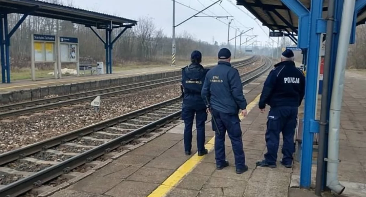 Kronika policyjna , Działania Action powiecie skarżyskim Policja straż ochrony kolei trosce bezpieczeństwo torach - zdjęcie, fotografia