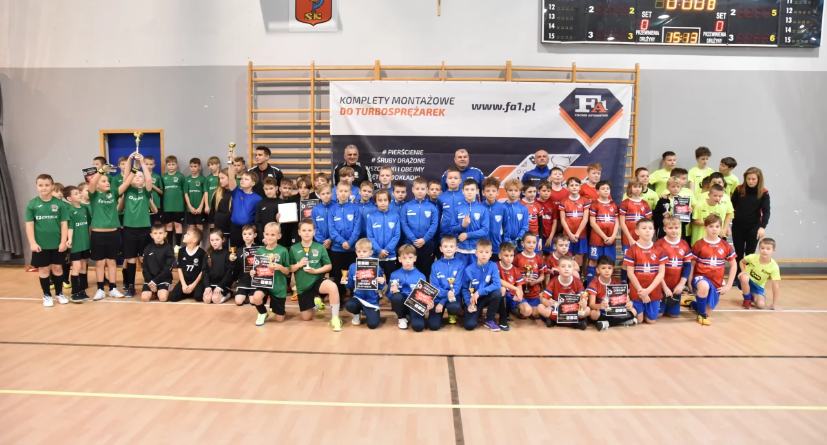 Pomagamy , Gramy Wiktora sport pomoc jednym Charytatywny Turniej Piłki Nożnej - zdjęcie, fotografia