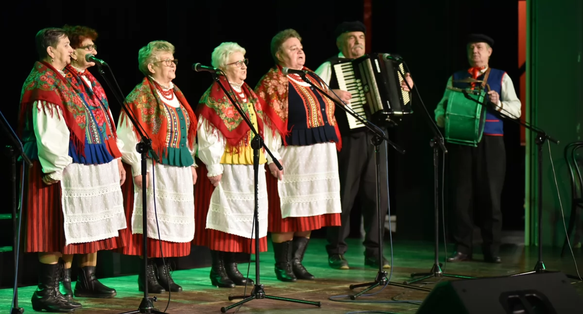 Domy i ośrodki kultury, Eliminacje rejonowe Świętokrzyskiego Konkursu Kolęd Pastorałek Skarżysku Kamiennej - zdjęcie, fotografia
