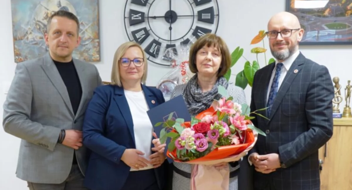 Bożena Karpeta z prezydentami Skarżyska-Kamiennej. Fot. UM Skarżysko