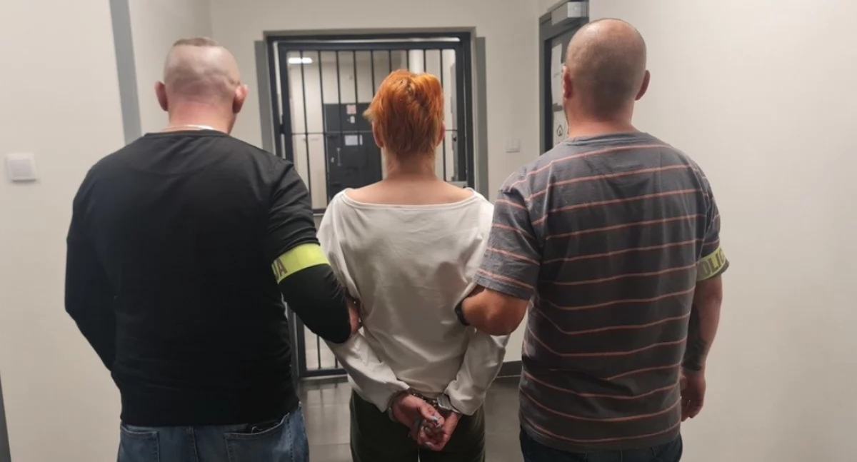 Kryminalne , Siedem osób zatrzymanych przez skarżyskich policjantów Poszukiwani przestępstwa wykroczenia - zdjęcie, fotografia