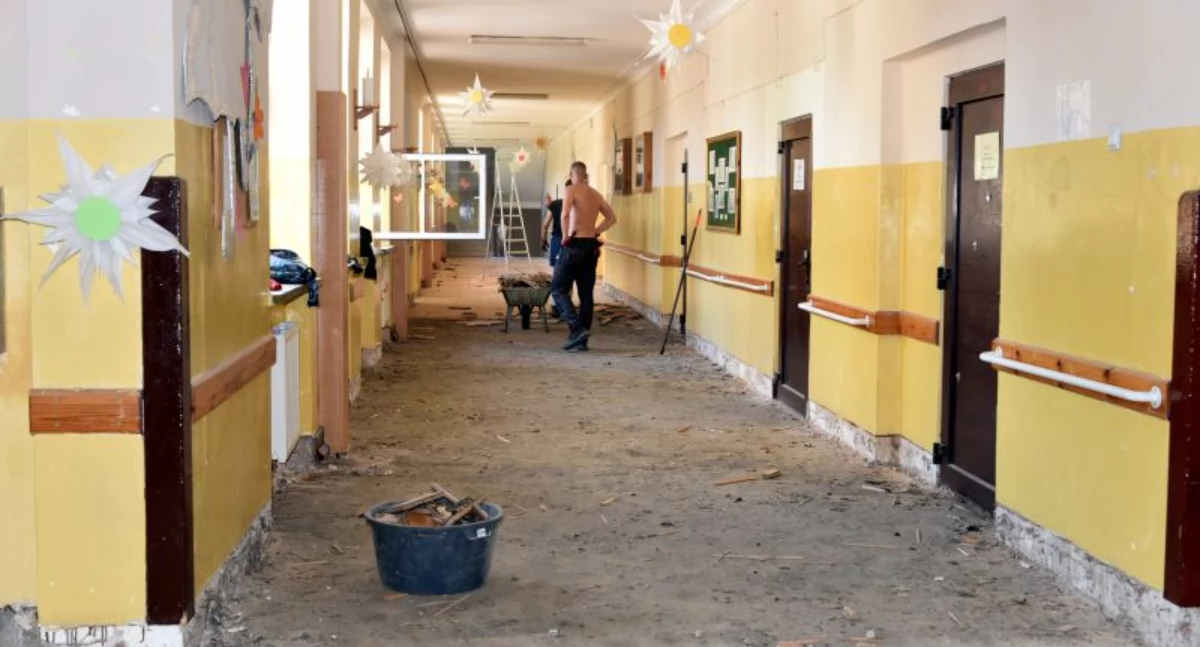Informator Samorządowy Powiatu Skarżyskiego, Bezpieczna przestrzeń remont Zespole Placówek Edukacyjno Wychowawczych - zdjęcie, fotografia