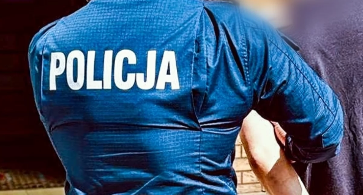 Kronika policyjna , Skrajnie niepodpowiedziana postawa Pijana kierownicą zatrzymana dzięki reakcji kierowcy - zdjęcie, fotografia