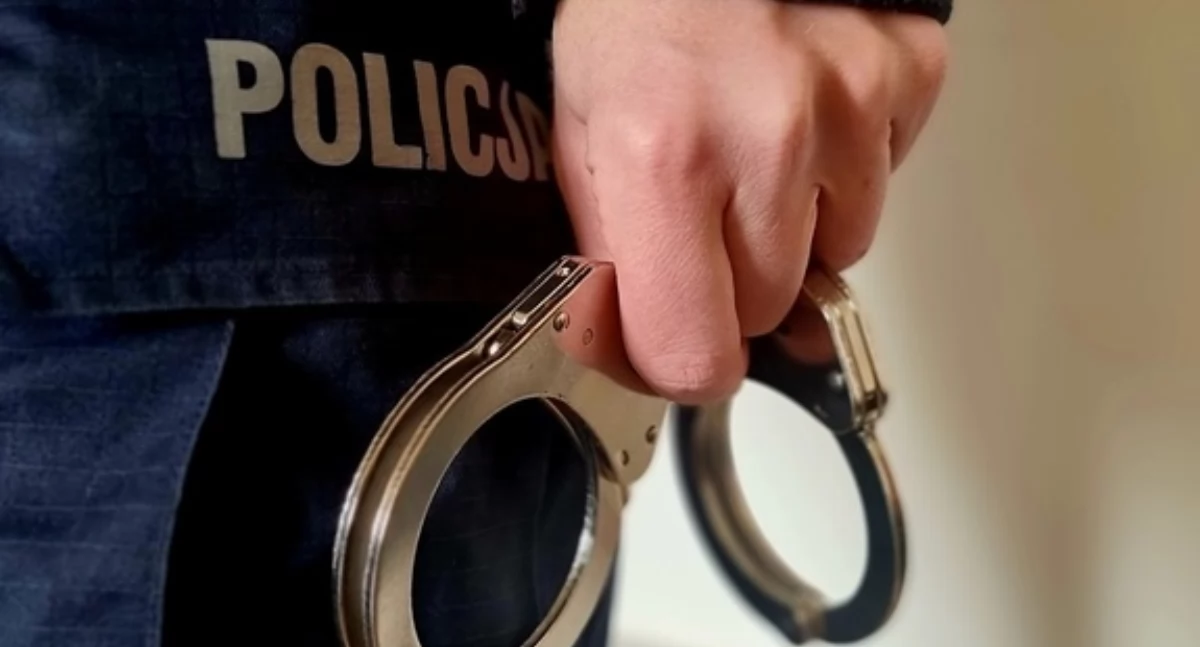 Kronika policyjna , Nietrzeźwy kierowca zatrzymany Skarżysku Kamiennej latek osadzony policyjnym areszcie - zdjęcie, fotografia