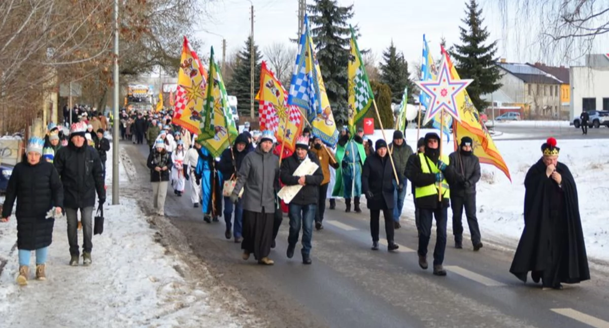 Kościół , Orszak Trzech Króli Skarżysku Kamiennej - zdjęcie, fotografia