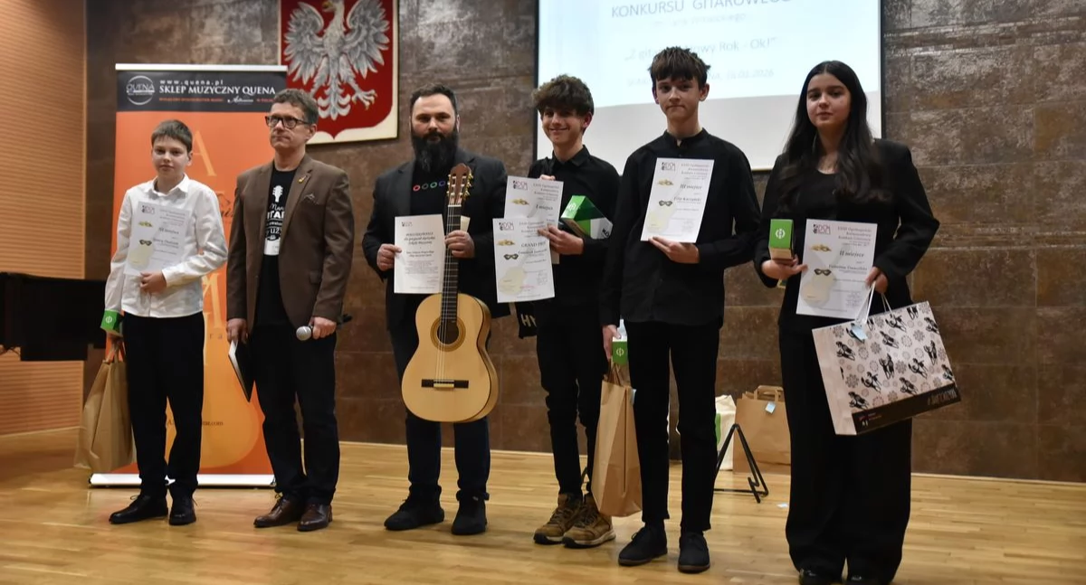 Wydarzenia , Gitarowy karnawał Skarżysku Kamiennej XXIII Ogólnopolski Konkurs gitarą OK!” - zdjęcie, fotografia