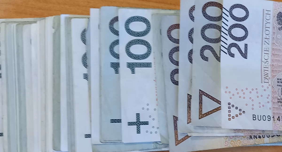 Kronika policyjna , Skarżysku! Oszuści uderzają litości ofiary jeden dzień! - zdjęcie, fotografia