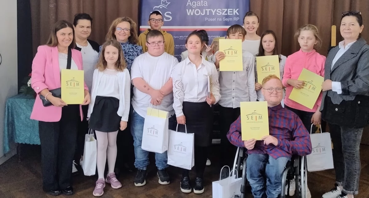 Konkursy , Młodzi twórcy nagrodzeni konkursie Janie Pawle - zdjęcie, fotografia