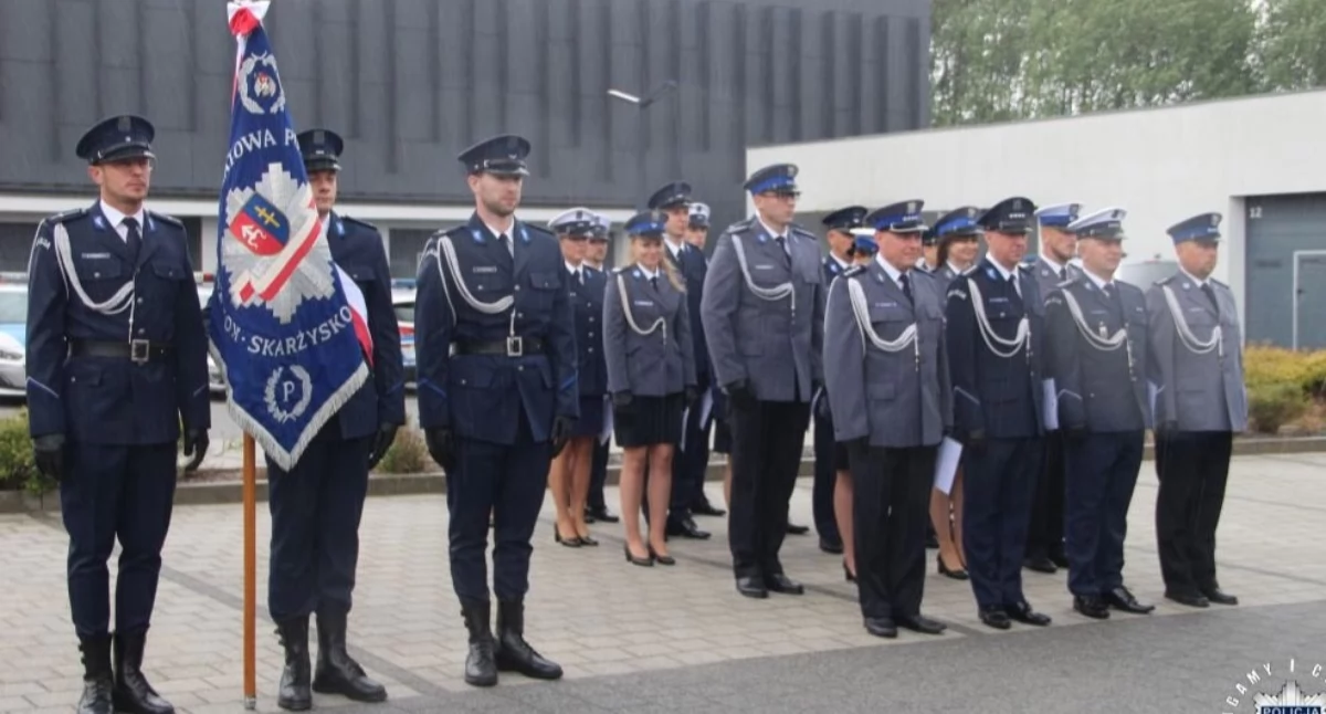 Uroczystości , Święto Policji Skarżysku Kamiennej Awanse odznaczenia rodzinny festyn - zdjęcie, fotografia