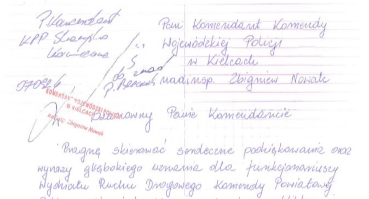 Komunikaty , Policjanci Skarżyska pomogli ugasić pożar Mieszkańcy podziękowali mundurowym - zdjęcie, fotografia