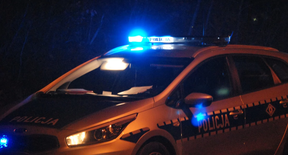 Kronika policyjna , Podpalił samochód Skarżysku Kamiennej latek zatrzymany - zdjęcie, fotografia