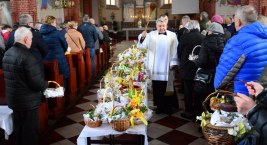 Zdjęcie dotyczy: Wielkanocne święcenie pokarmów
