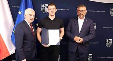 Piotr Tomaszewski z wielkim wyróżnieniem