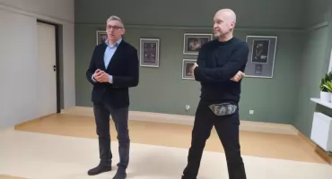 Michniów. Wernisaż wystawy fotograficznej Roberta Kędry 