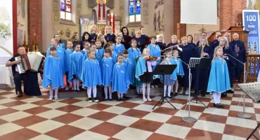 Koncert Chórów w 100. rocznicę Parafii Najświętszego Serca Jezusowego w Skarżysku-Kamiennej