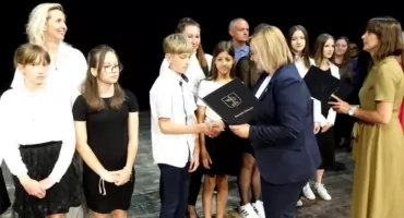 Gala podsumowująca rok szkolny w skarżyskich szkołach
