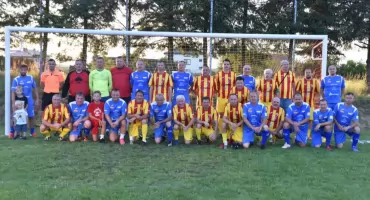 Sportowe emocje na 30-lecie gminy Łączna.  Oldboye Łącznej kontra Korona Kielce