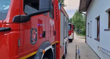 Nieszczelna instalacja gazowa w Suchedniowie. Z budynku ewakuowało się 12 osób