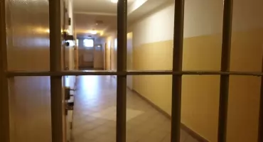 Pijany kierowca zatrzymany w Skarżysku-Kamiennej. Noc spędził w policyjnej celi