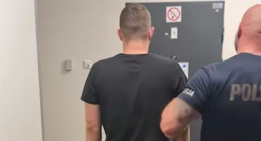 Brutalny atak w centrum Skarżyska-Kamiennej. Dwaj mężczyźni aresztowani za usiłowanie zabójstwa