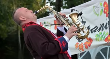 Wiejskie Granie przy Urzędzie Gminy Łączna: Muzyczne Święto z Kapelą Ciekoty