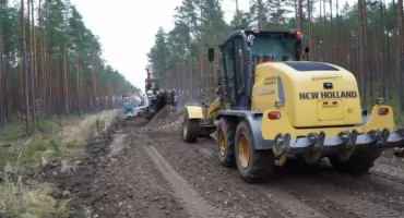 Rozbudowa drogi w Majkowie-Michałowie. Władze powiatu i gminy na placu budowy