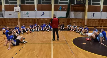 Piłkarze Granatu wznowili treningi pod wodzą nowego trenera 