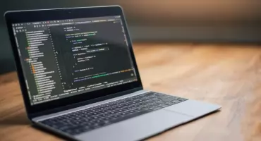 Jak wybrać system ERP dopasowany do potrzeb rozwijającej się firmy?